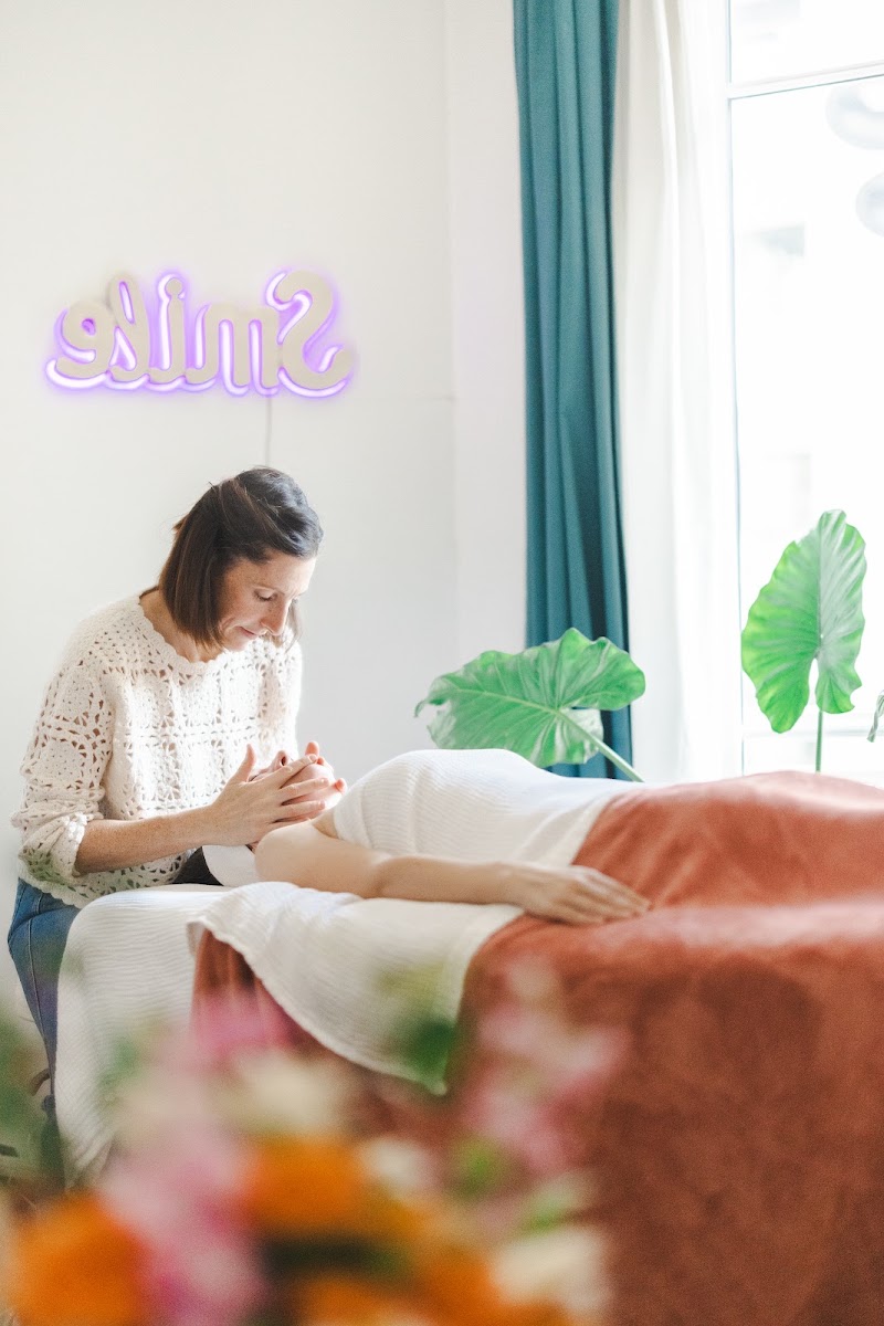 Blush Me Tender - Facialiste Massages Kobido Drainage Maderothérapie Palper Rouler Levallois Neuilly Clichy Asnières Paris