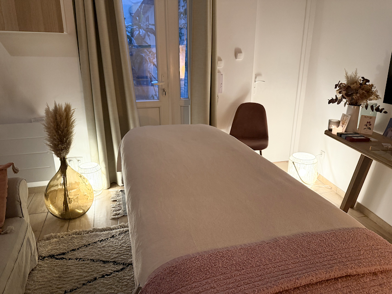 By Vaéa | Facialiste, Drainage Lymphatique Méthode Renata França