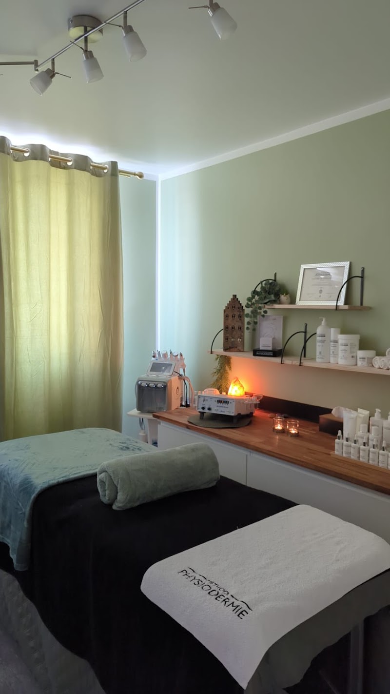 NATURASILHOUET | Esthéticienne spécialisé en LPG, Soins anti-âge, Peeling,Amincissement,Drainage Lymphatique, à Toulon, VAR.
