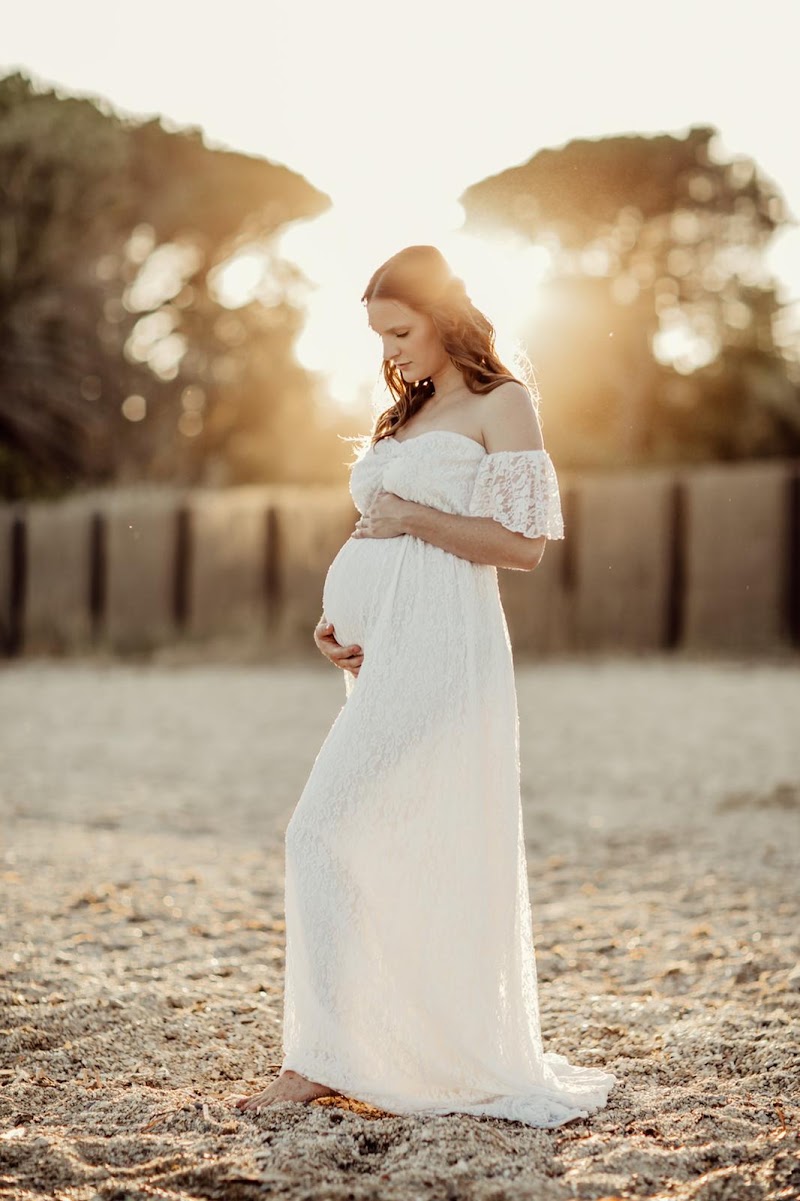 Renaissance sacrée: Doula-massage femme enceinte-réflexo et massage bébé-bain sensoriel-postpartum-madero-sommeil bébé-Toulon